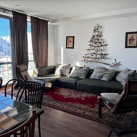 Mountain Cricket Chalets And Apartments Gudauri Bagian luar foto