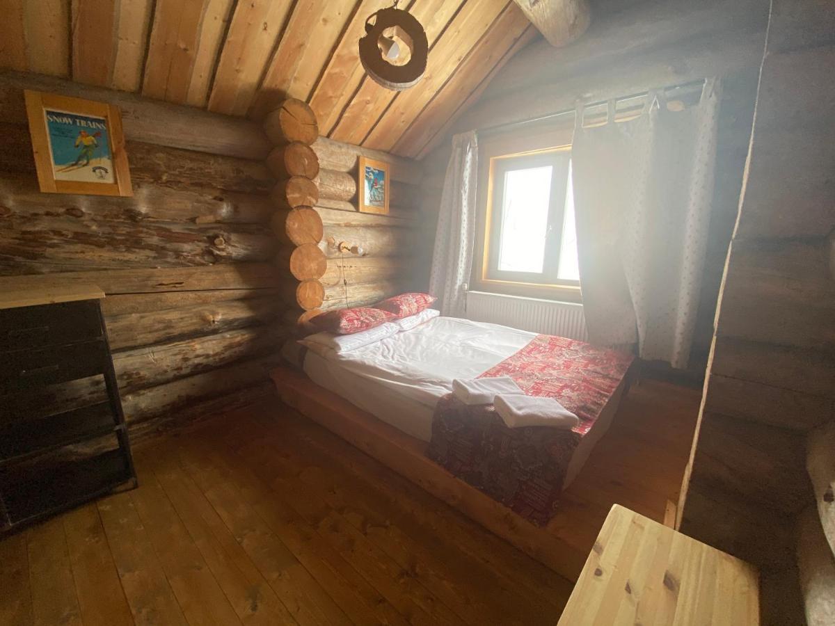 Mountain Cricket Chalets And Apartments Gudauri Bagian luar foto