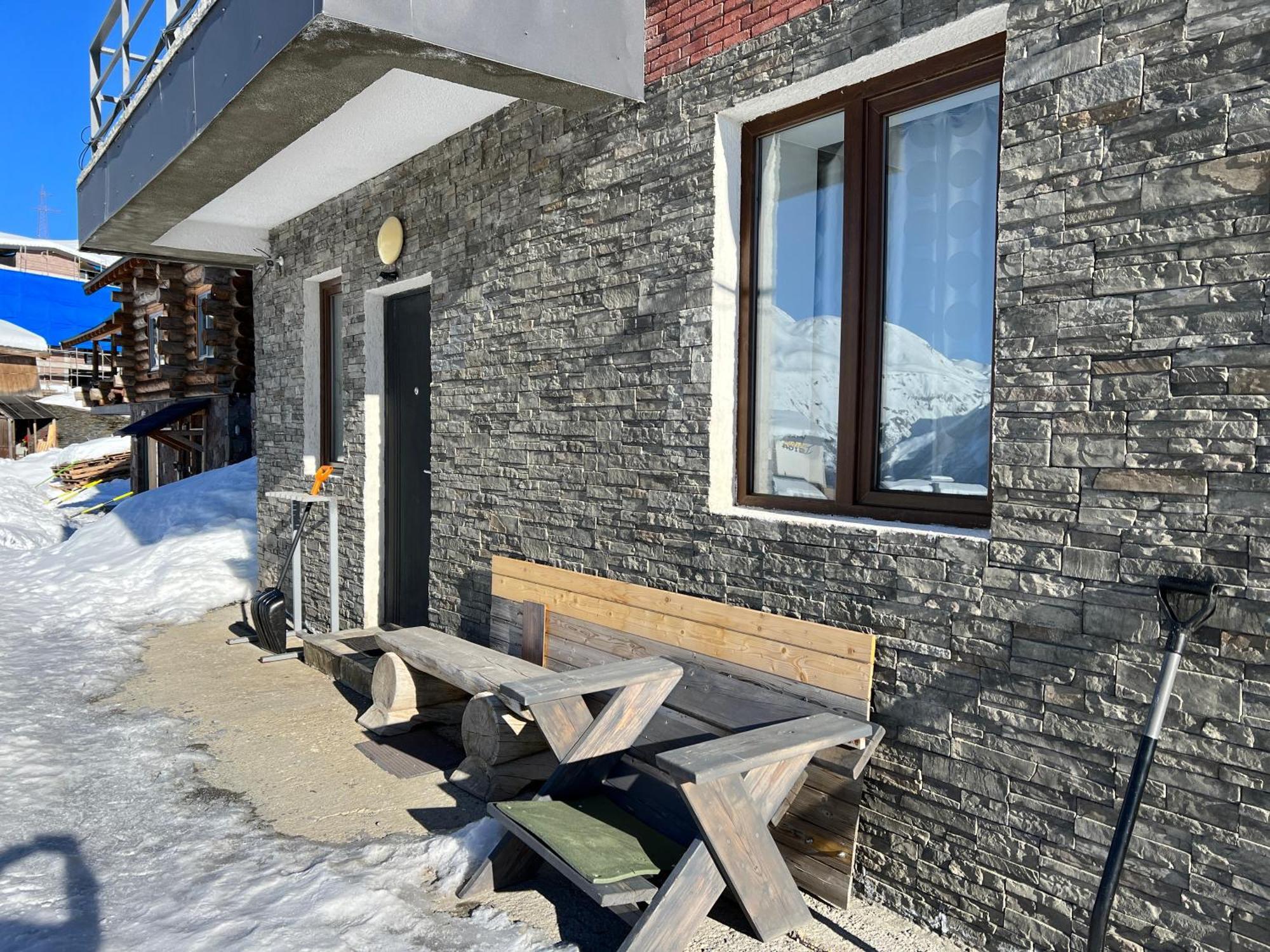 Mountain Cricket Chalets And Apartments Gudauri Ruang foto