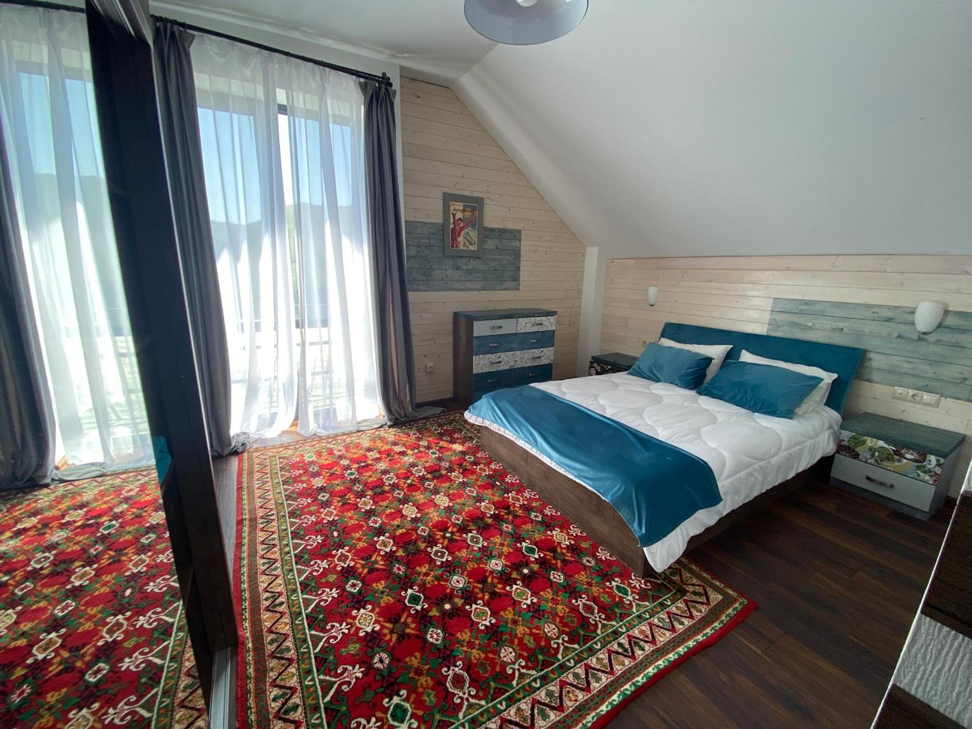Mountain Cricket Chalets And Apartments Gudauri Ruang foto