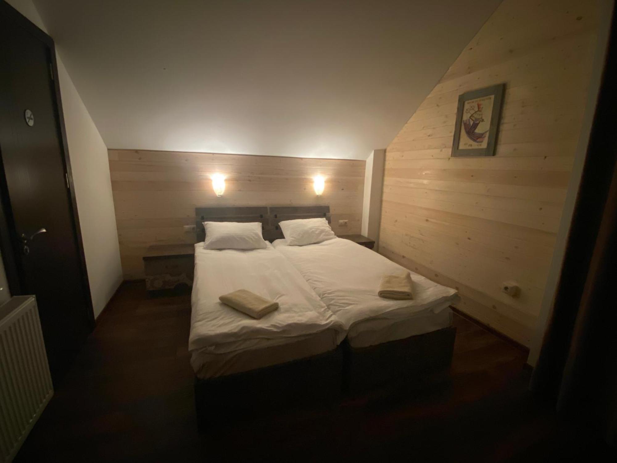 Mountain Cricket Chalets And Apartments Gudauri Ruang foto