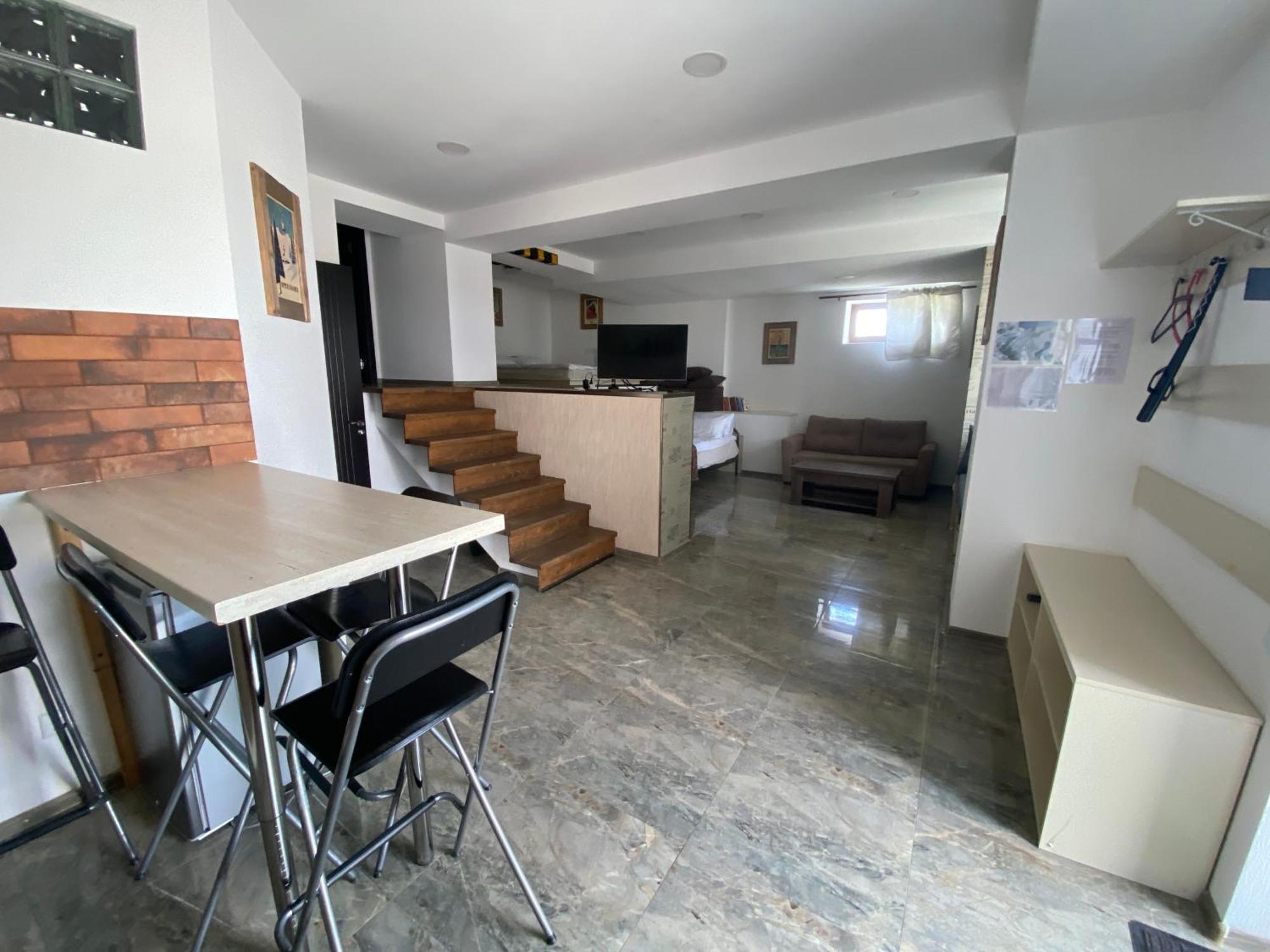 Mountain Cricket Chalets And Apartments Gudauri Ruang foto
