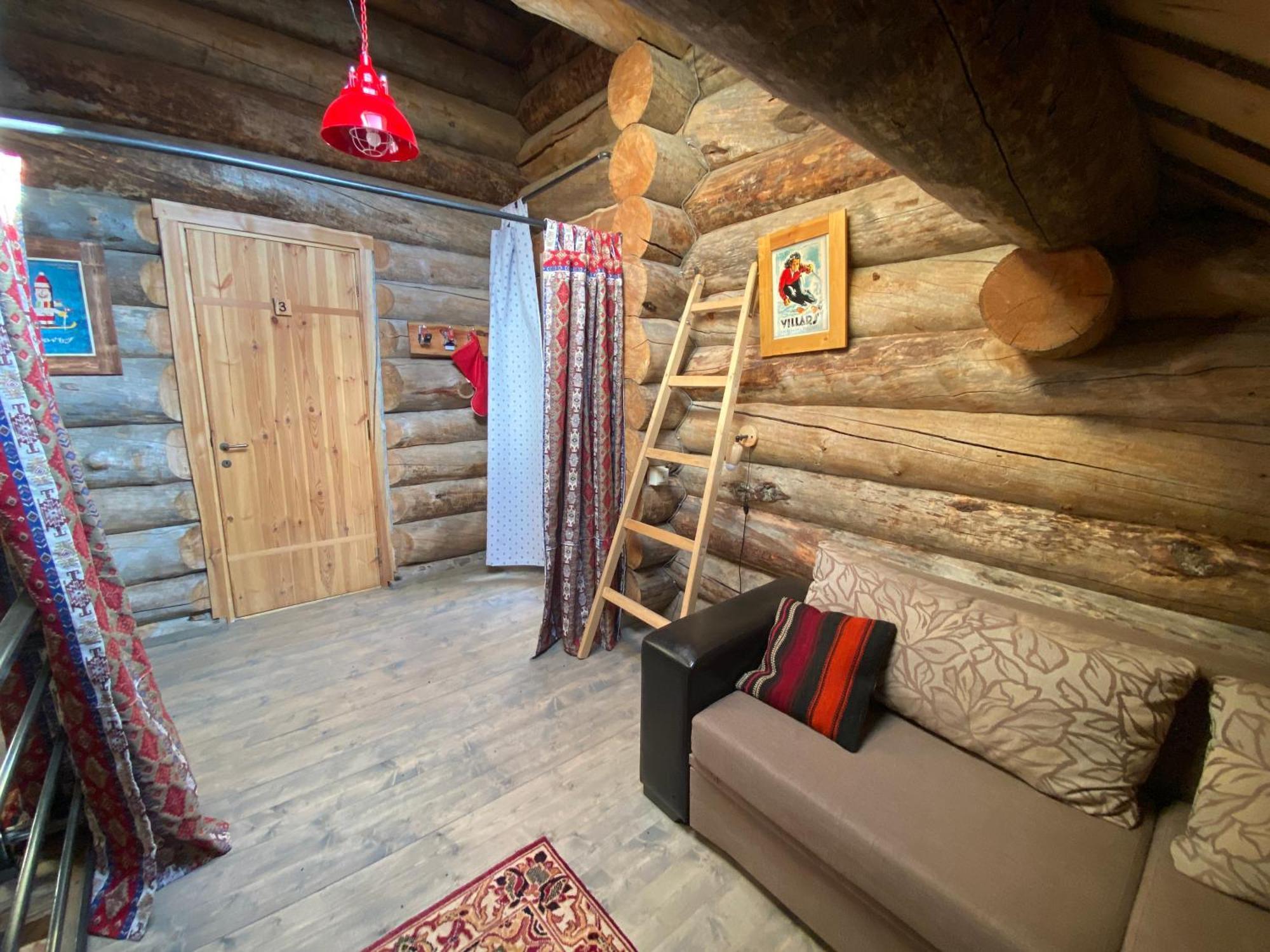 Mountain Cricket Chalets And Apartments Gudauri Ruang foto