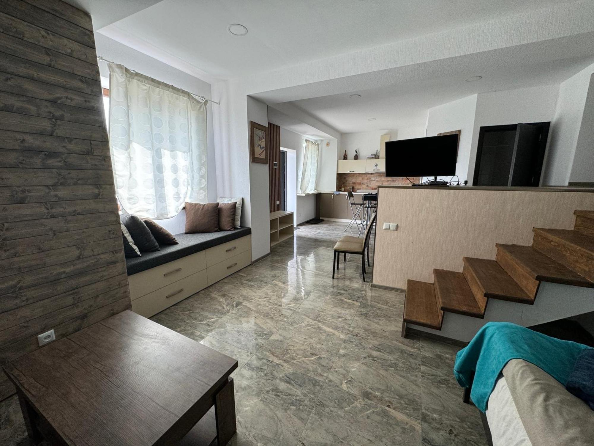 Mountain Cricket Chalets And Apartments Gudauri Ruang foto