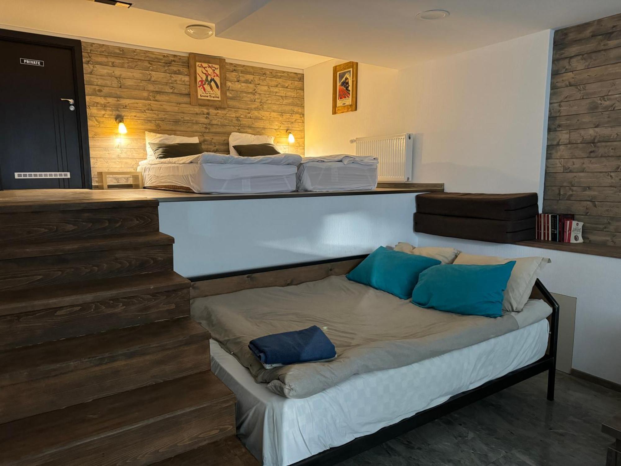 Mountain Cricket Chalets And Apartments Gudauri Bagian luar foto