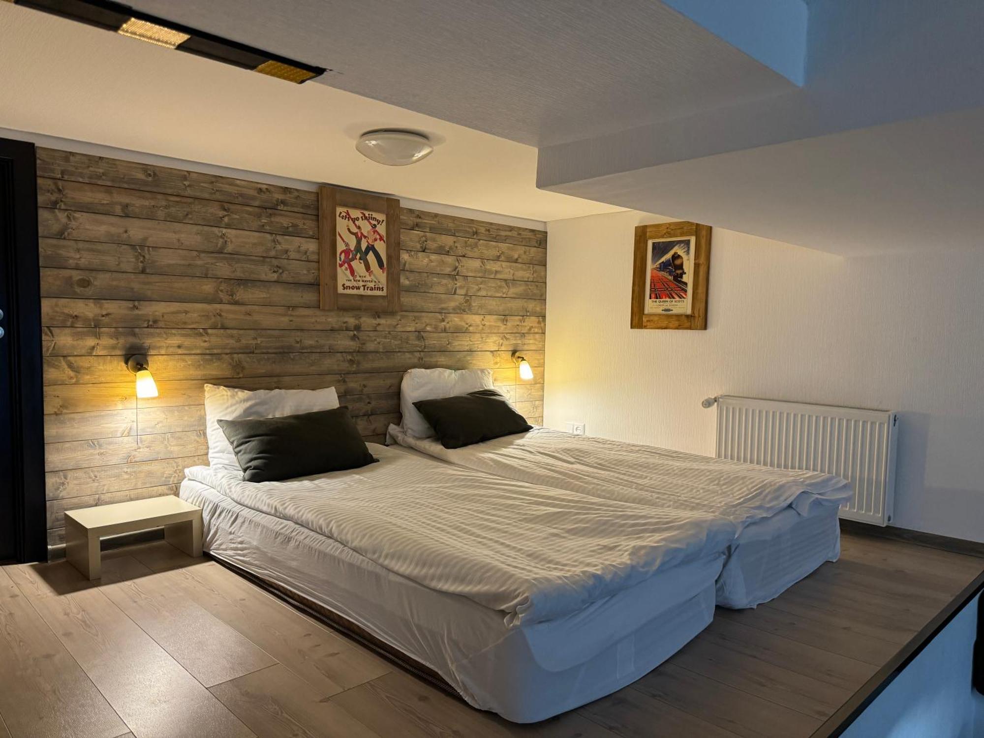 Mountain Cricket Chalets And Apartments Gudauri Bagian luar foto
